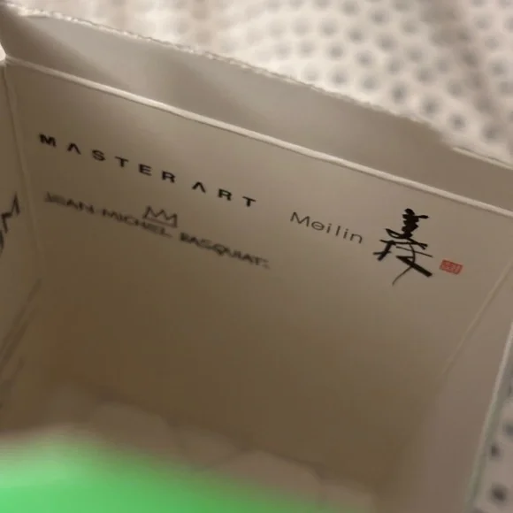 : : POP MART MEGA SPACE MOLLY JEAN-MICHEL BASQUIAT : : - Picture 11 of 16